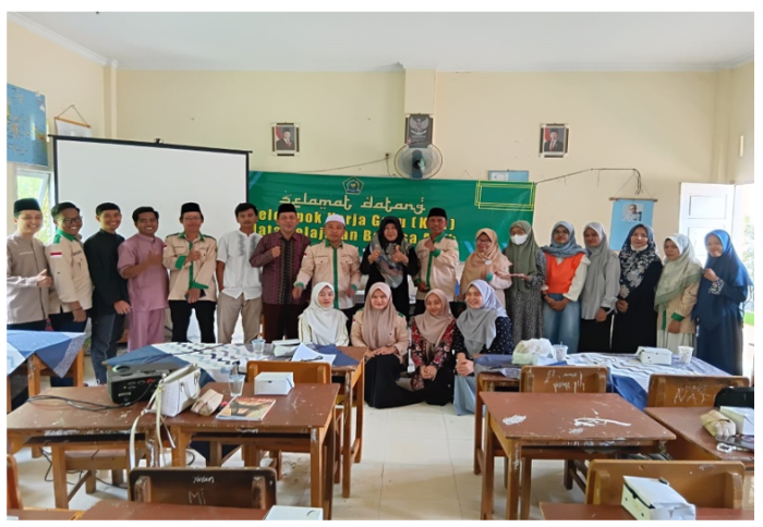 Guru MIN Kota Jambi Ikuti KKG Bahasa Arab di MI Al Hidayah Guru MIN Kota Jambi Ikuti KKG Bahasa Arab di MI Al Hidayah