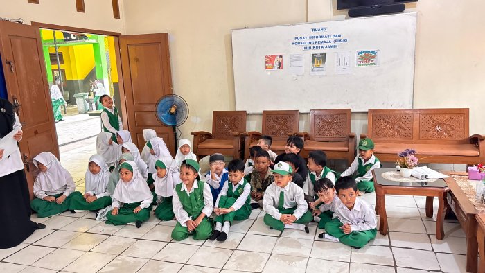 Puskesmas Kebun Kopi Gelar Pemeriksaan Kesehatan di MIN Kota Jambi Puskesmas Kebun Kopi Gelar Pemeriksaan Kesehatan di MIN Kota Jambi