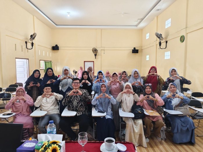 Guru Kelas MIN Kota Jambi Tingkatkan Kompetensi Lewat KKG Guru Kelas MIN Kota Jambi Tingkatkan Kompetensi Lewat KKG