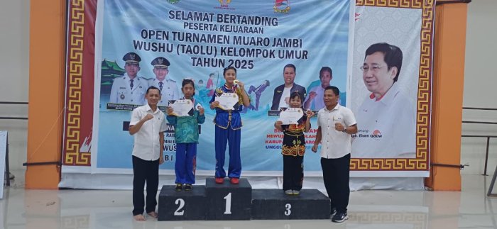 Anindya Wahyu Inara Raih Perunggu di Turnamen Wushu Anindya Wahyu Inara Raih Perunggu di Turnamen Wushu