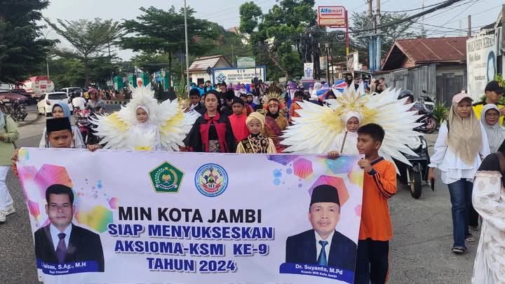 Parade Pawai Peserta Ajang Kompetisi Seni dan Olahraga madrasah (AKSIOMA) Tahun 2024. Start dari UIN STS Jambi Kampus I ke Stadion Mini Provinsi Jambi Parade Pawai Peserta Ajang Kompetisi Seni dan Olahraga madrasah (AKSIOMA) Tahun 2024. Start dari UIN STS Jambi Kampus I ke Stadion Mini Provinsi Jambi