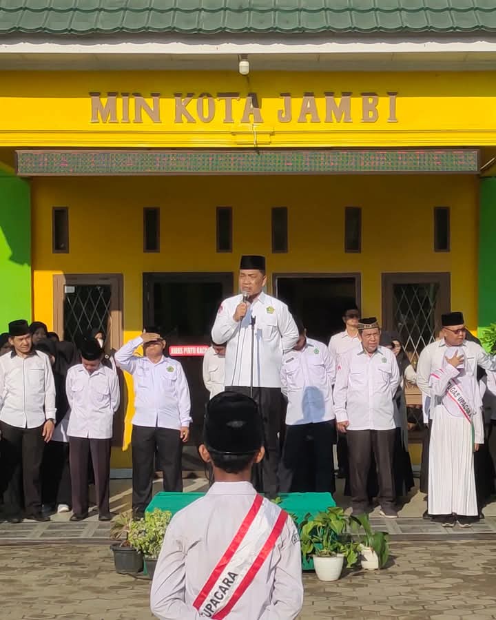 Peringati Sumpah Pemuda ke-96, MIN Kota Jambi Selenggarakan Upacara Bendera Peringati Sumpah Pemuda ke-96, MIN Kota Jambi Selenggarakan Upacara Bendera