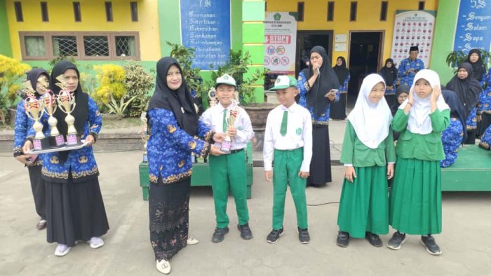 Radhika Aditya dan Alkalifie Atallah Shorea Sabet Juara 2 Bulu Tangkis di AKSIOMA-KSM Kota Jambi Radhika Aditya dan Alkalifie Atallah Shorea Sabet Juara 2 Bulu Tangkis di AKSIOMA-KSM Kota Jambi